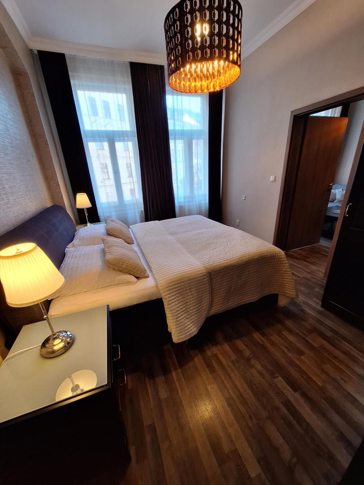 Residence Moravia Apartments 卡罗维发利 外观 照片
