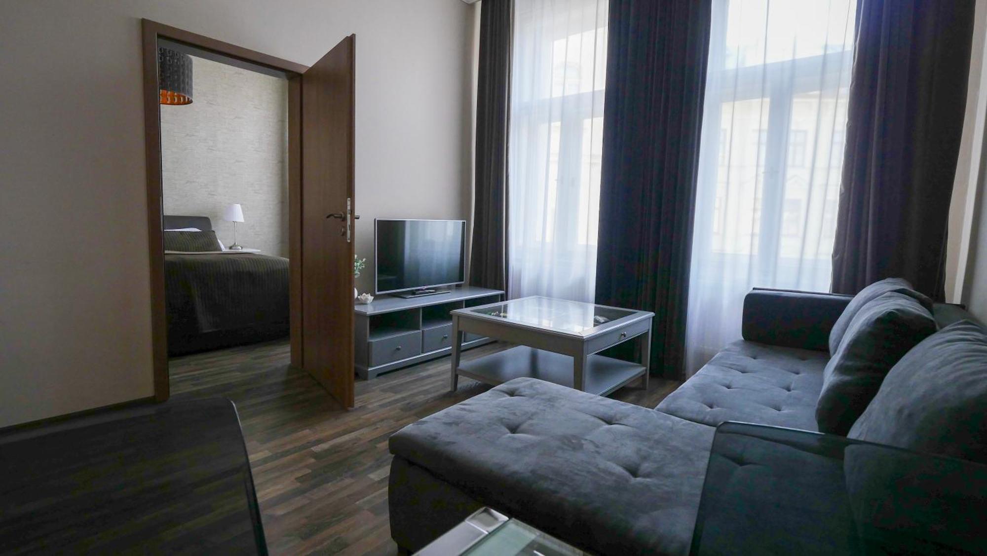 Residence Moravia Apartments 卡罗维发利 外观 照片