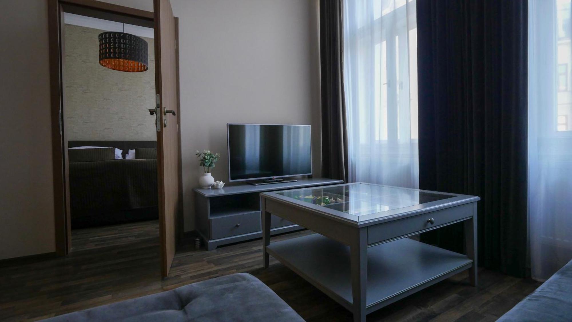 Residence Moravia Apartments 卡罗维发利 外观 照片